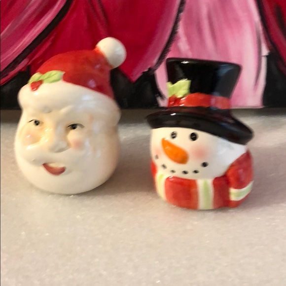 Other - Holiday salt& pepper shakers